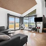 Дом отдыха 3 Bedroom Awesome In - P52739