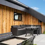 Дом отдыха 3 Bedroom Awesome In - P52739