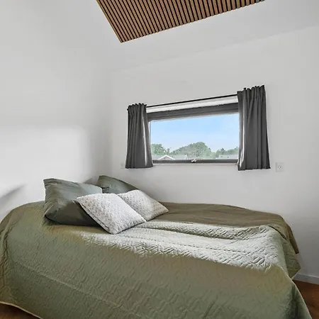 3 Bedroom Awesome In - P52739 * Tarm