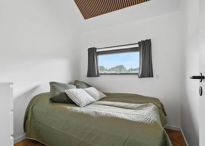 3 Bedroom Awesome In - P52739 * Tarm