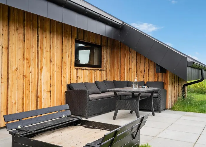 Prázdninový dům 3 Bedroom Awesome In - P52739